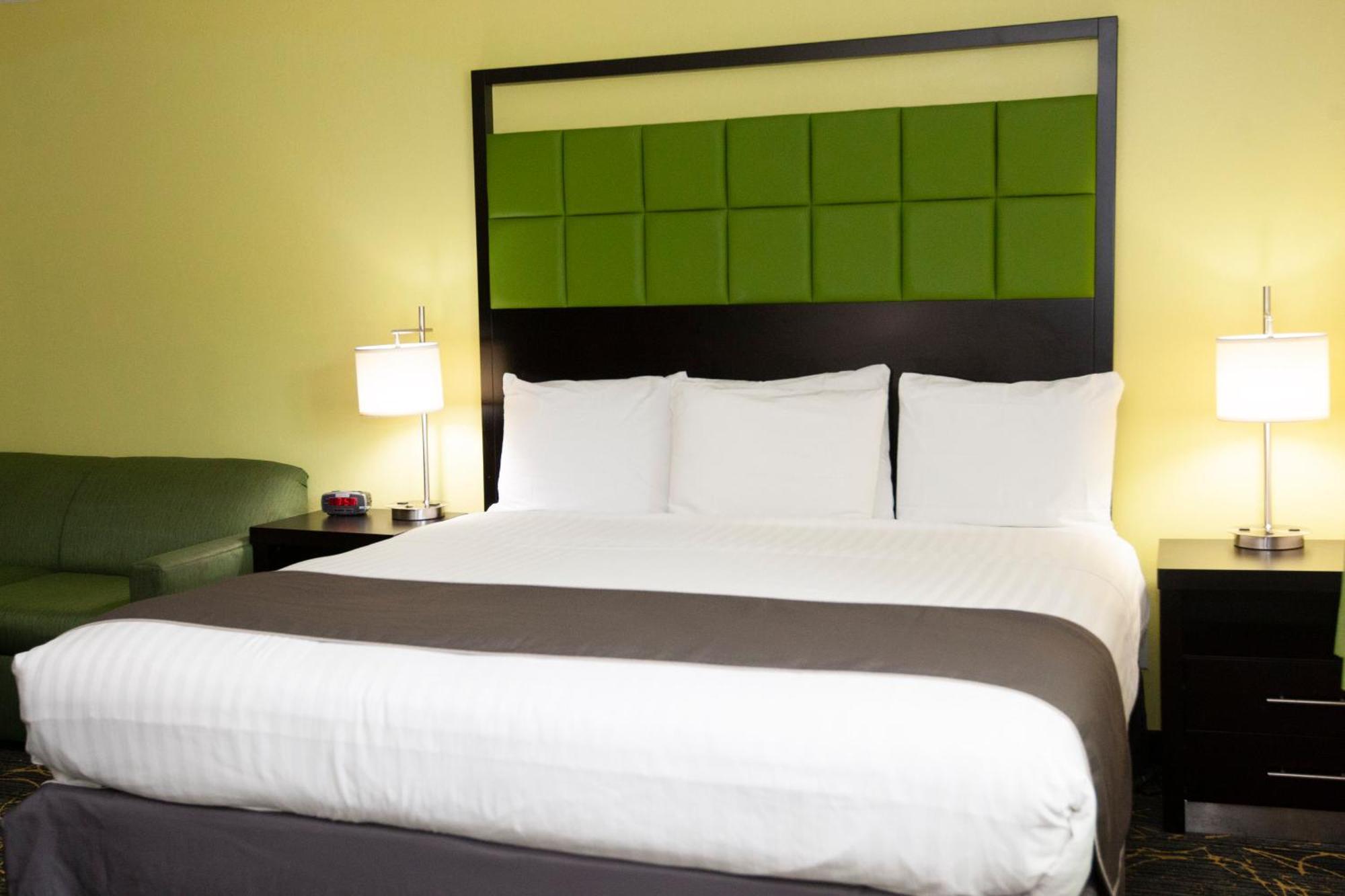 Americinn And Suites By Wyndham Delafield-Waukesha-Milwaukee Zimmer foto